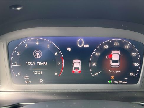 Used 2024 Honda Accord EX image 25