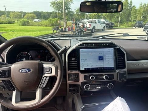 Used 2022 Ford F250 King Ranch w/ King Ranch Ultimate Package AWD/4WD image 12