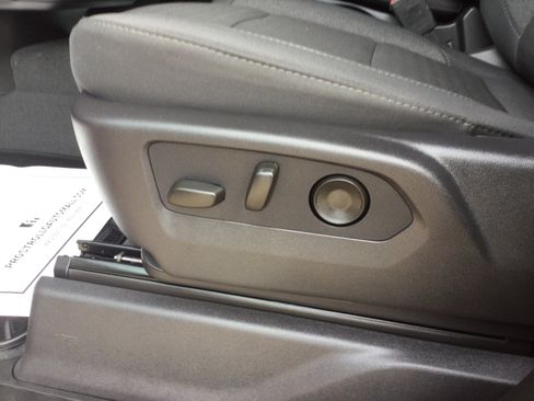 Used 2026 Chevrolet Silverado 1500 Custom w/ Turbomax Blackout Package AWD/4WD image 11