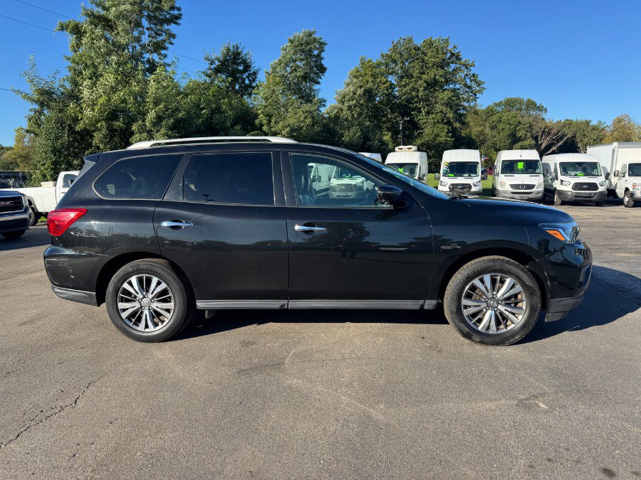 Used 2019 Nissan Pathfinder SL FWD image 6