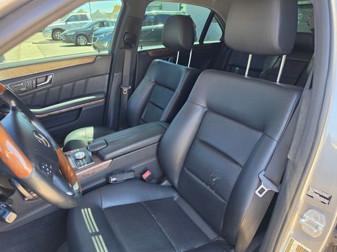 Used 2011 Mercedes-Benz E 350 4MATIC Sedan image 11