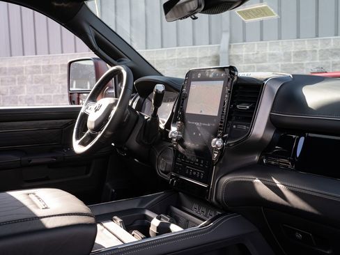 New 2026 RAM 2500 Limited image 40