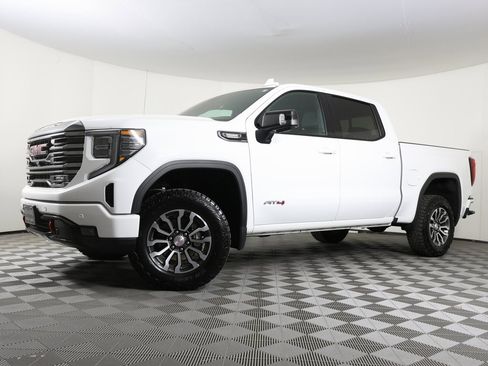 Used 2023 GMC Sierra 1500 AT4 w/ Technology Package image 1