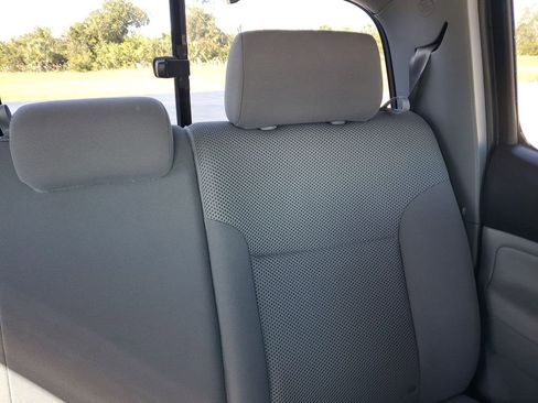 Used 2011 Toyota Tacoma PreRunner image 14