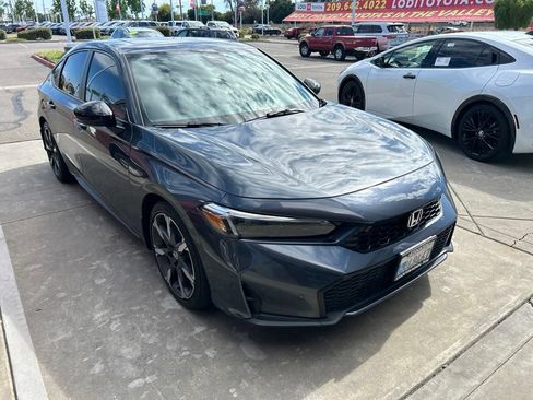 Used 2025 Honda Civic Sport Touring image 3