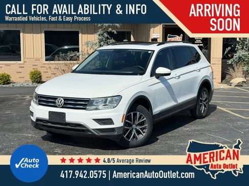 Used 2018 Volkswagen Tiguan SE w/ Panoramic Sunroof Package image 1