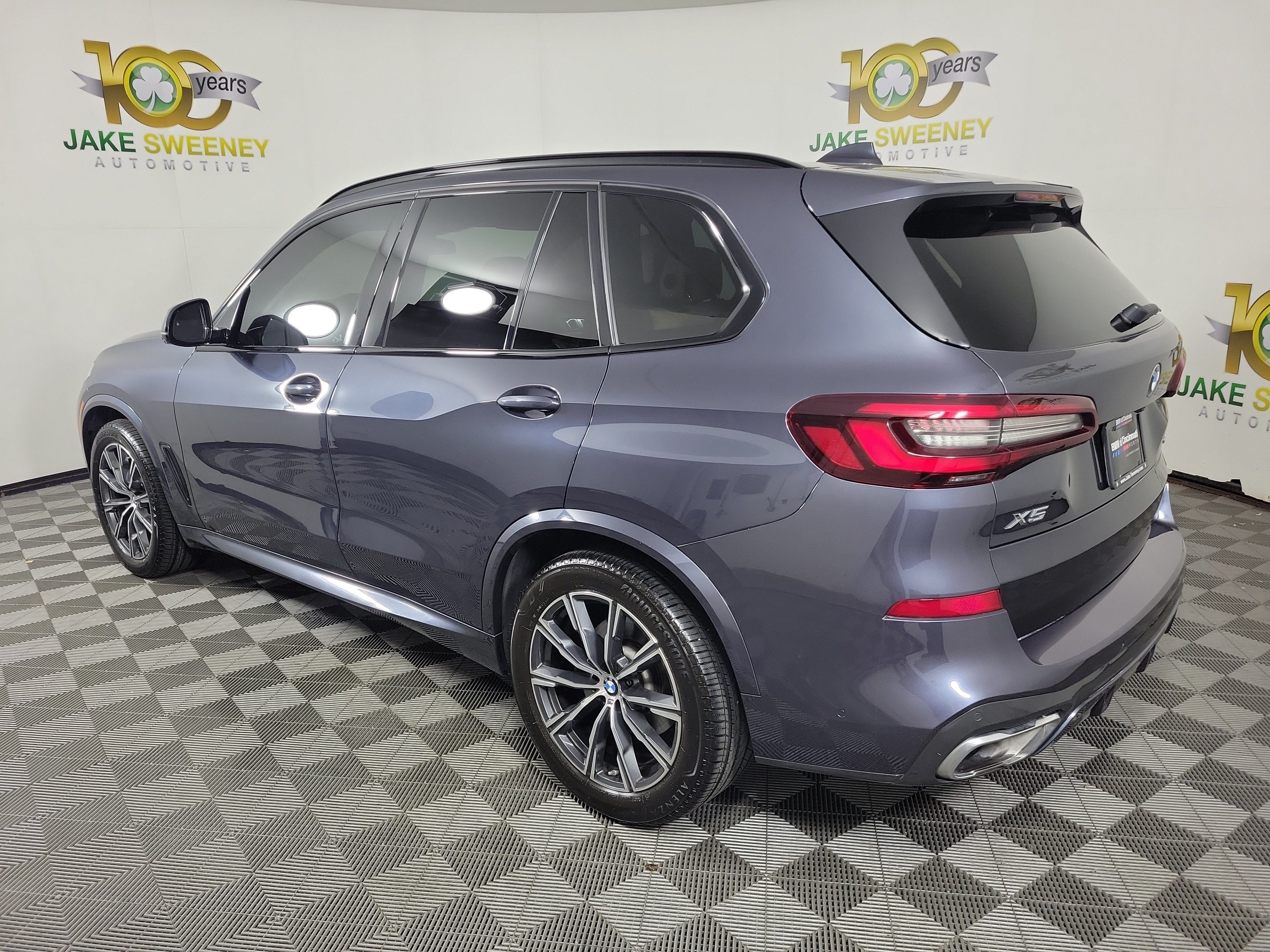 Used 2021 BMW X5 xDrive40i w/ M Sport Package AWD/4WD image 5