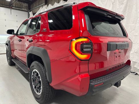 Used 2025 Toyota 4Runner TRD Off-Road image 5