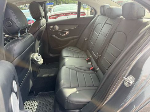Used 2017 Mercedes-Benz C 300 4MATIC Sedan image 37