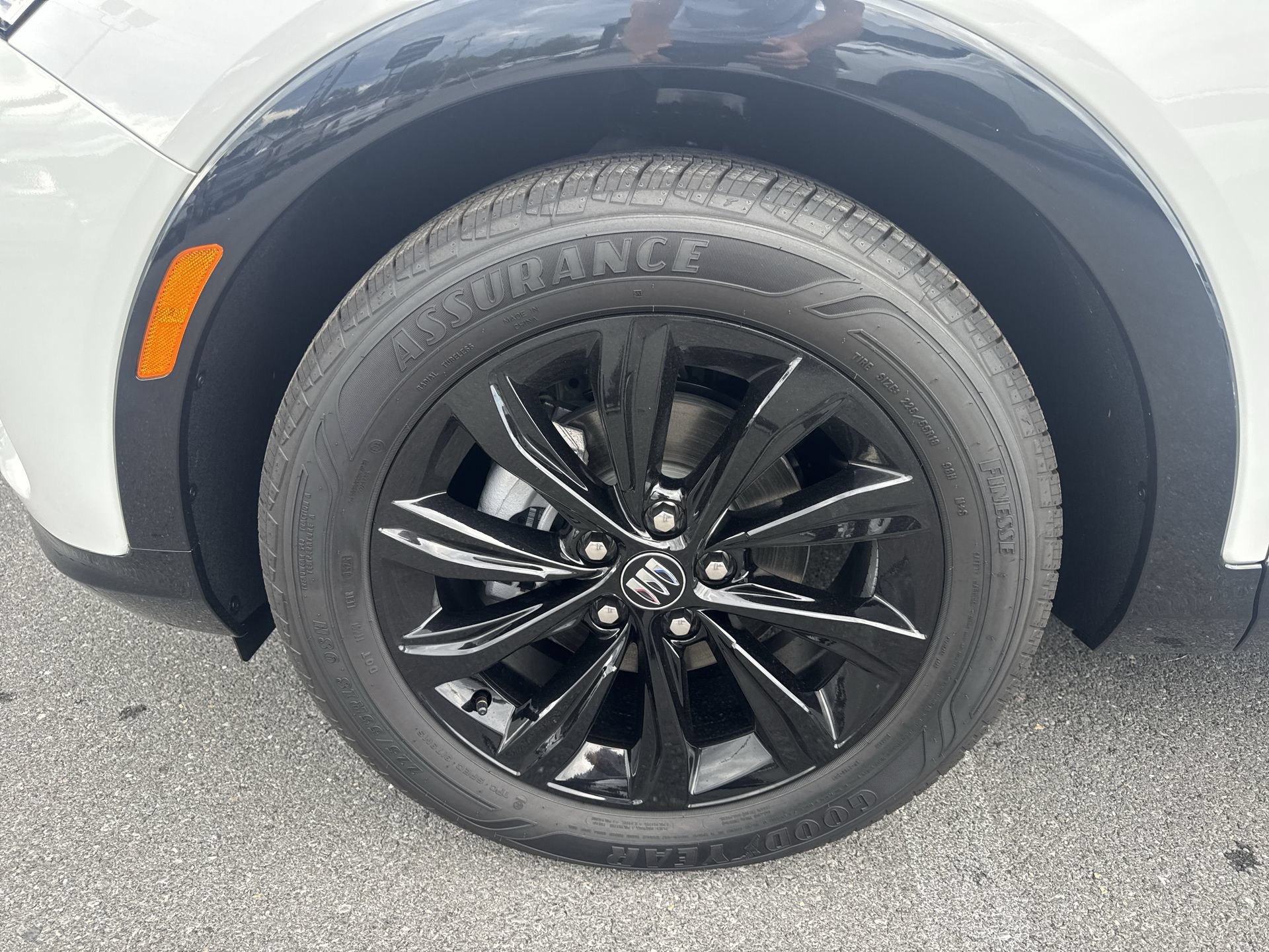 New 2026 Buick Envista Sport Touring w/ Convenience I Package FWD image 18