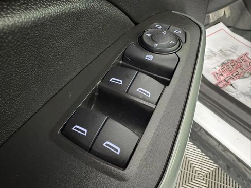 Used 2025 Chevrolet Trax RS w/ Driver Confidence Package image 36