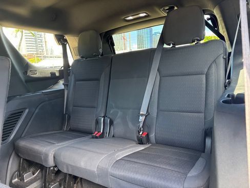 Used 2022 Chevrolet Tahoe LS RWD image 12