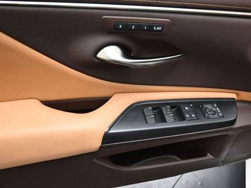 Used 2021 Lexus ES 350 w/ Premium Package FWD image 17