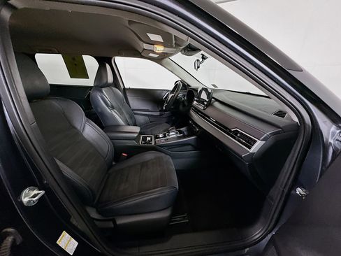 Used 2024 Mitsubishi Outlander SE image 34
