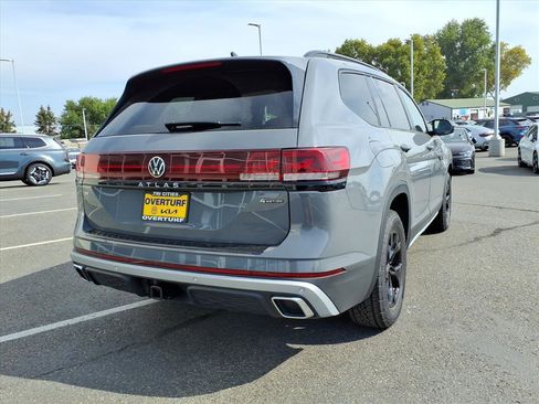 New 2026 Volkswagen Atlas Peak Edition AWD/4WD image 4