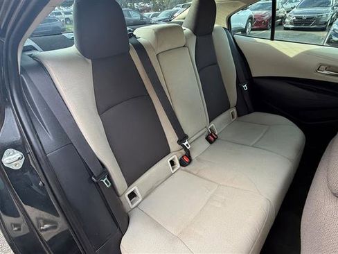 Used 2021 Toyota Corolla LE FWD image 16