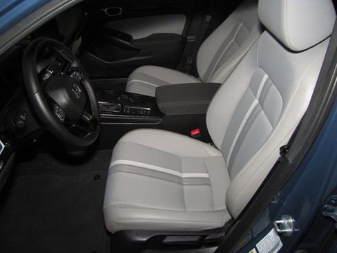 Certified 2026 Honda Civic Sport image 9