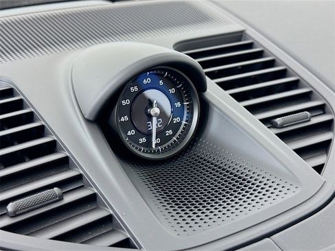 New 2026 Porsche Panamera image 17