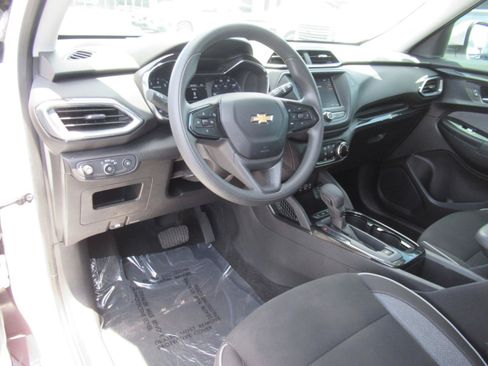 Certified 2023 Chevrolet TrailBlazer LT FWD image 17