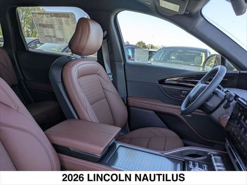 New 2026 Lincoln Nautilus Reserve w/ Jet Appearance Package image 14