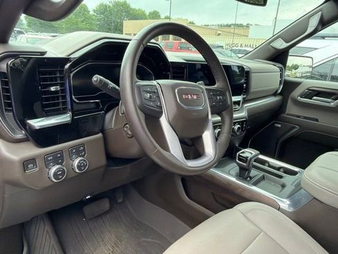 Used 2023 GMC Sierra 1500 SLT w/ SLT Premium Package AWD/4WD image 10