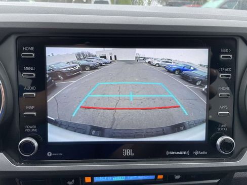 Used 2022 Toyota Tacoma TRD Off-Road w/ TRD Premium Off Road Package image 41