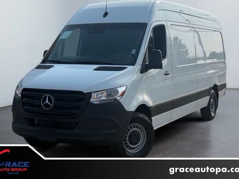 Used 2024 Mercedes-Benz Sprinter 2500 image 1