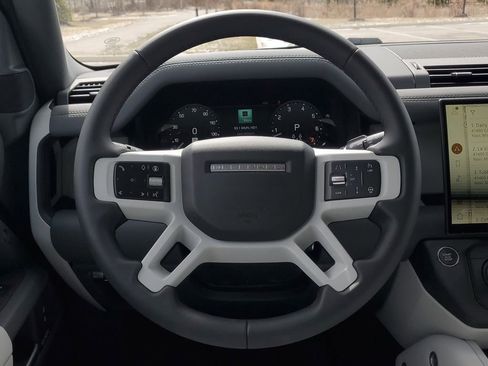 New 2026 Land Rover Defender 130 X-Dynamic SE AWD/4WD image 29