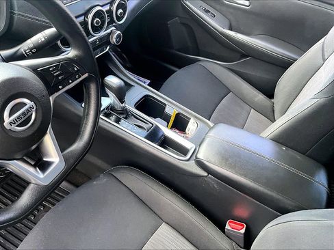 Used 2023 Nissan Sentra SV image 20
