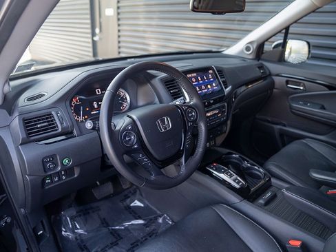 Used 2016 Honda Pilot Touring image 4