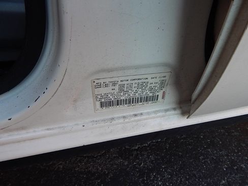 Used 2001 Toyota RAV4 2WD image 26