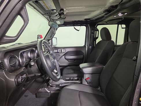 Used 2022 Jeep Gladiator Sport AWD/4WD image 12