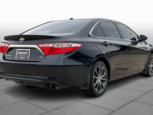 Used 2017 Toyota Camry XSE image 12