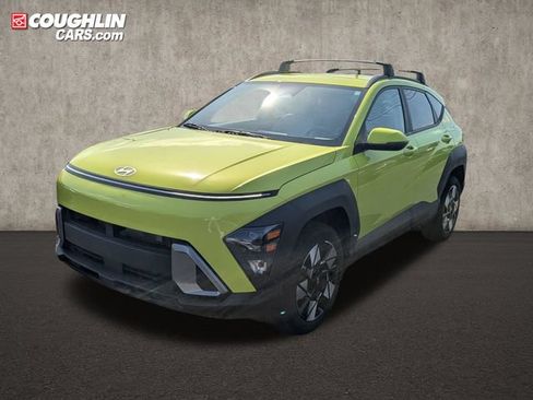 Certified 2025 Hyundai Kona SEL AWD/4WD image 3