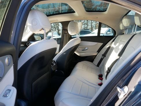 Used 2016 Mercedes-Benz C 300 4MATIC Sedan image 37