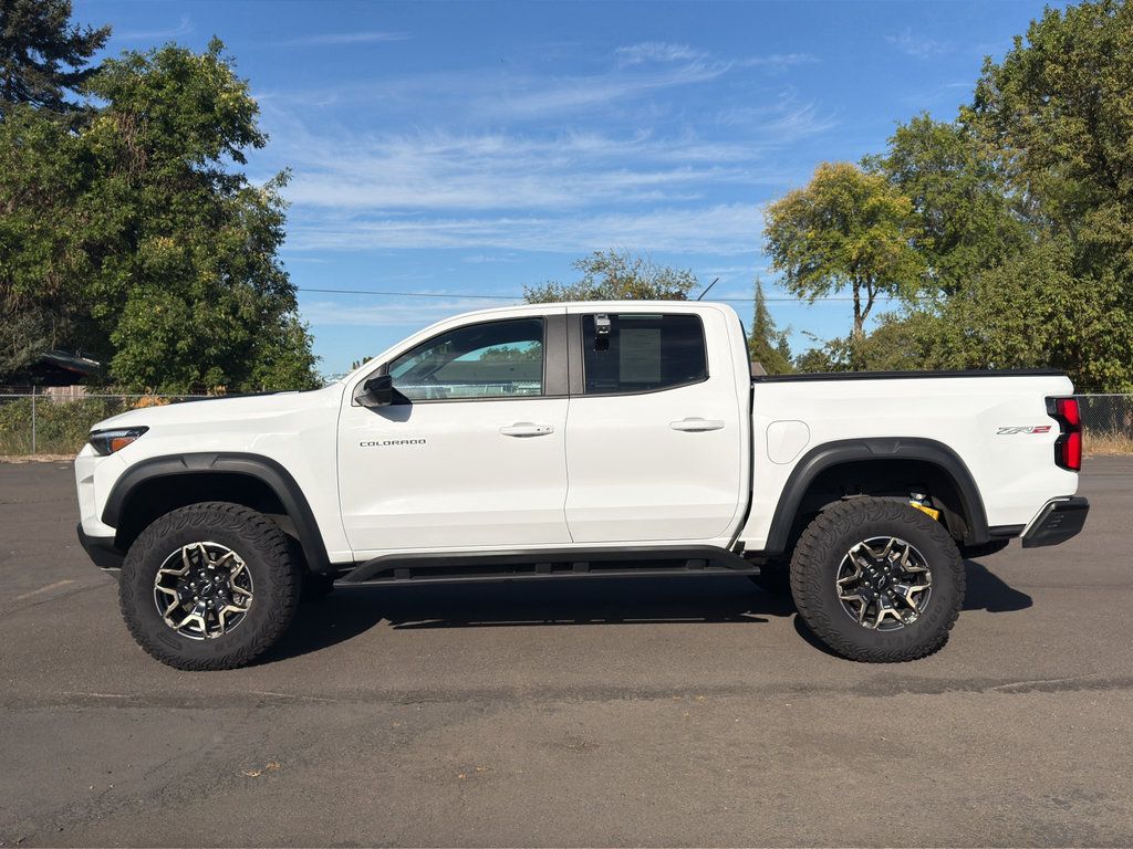 Used 2024 Chevrolet Colorado ZR2 w/ ZR2 Convenience Package III AWD/4WD image 22