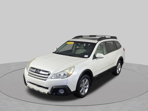 Used 2014 Subaru Outback 2.5i Limited w/ Moonroof Package AWD/4WD image 43
