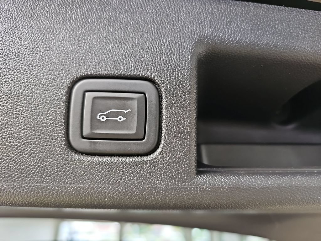 Certified 2024 Chevrolet Equinox LT w/ LPO, Floor Liner Package AWD/4WD image 17