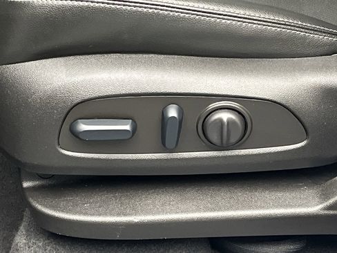 Certified 2022 GMC Terrain SLT w/ Infotainment Package II image 12