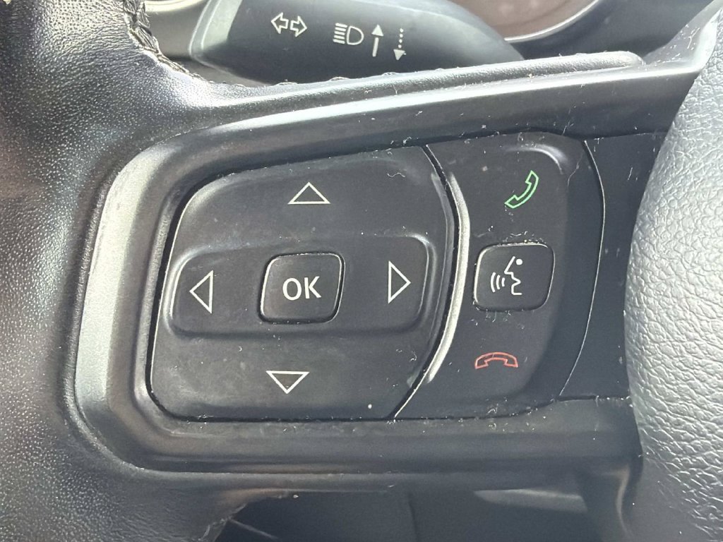 Used 2022 Jeep Gladiator Sport AWD/4WD image 16