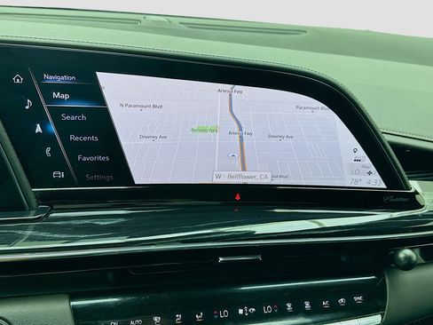 Used 2021 Cadillac Escalade ESV Sport image 9