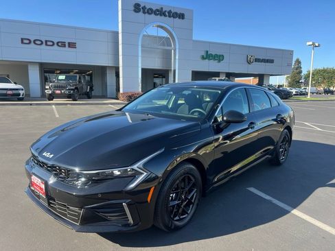Used 2025 Kia K5 LXS FWD image 5