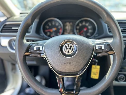 Used 2016 Volkswagen Passat 1.8T S image 14