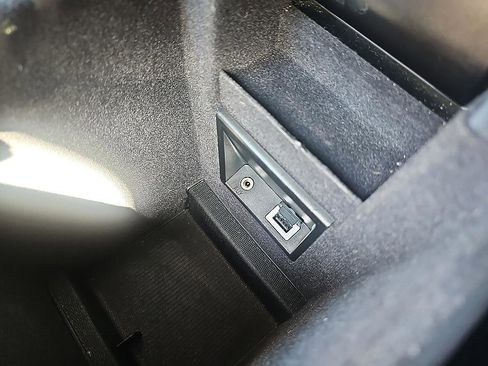 Used 2017 Volvo XC60 T5 Inscription w/ Advanced Package image 23