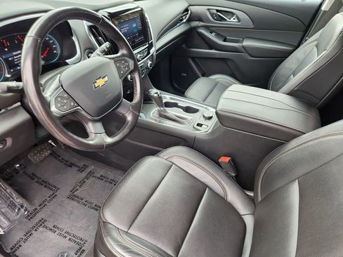 Used 2020 Chevrolet Traverse Premier w/ LPO, Black Accent Package image 6