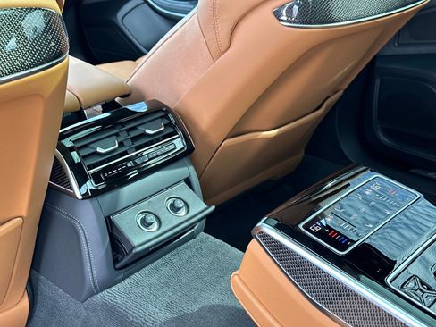 Used 2025 Audi S8 image 16