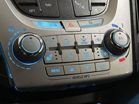 Used 2014 Chevrolet Equinox LT w/ Power Convenience Package AWD/4WD image 17