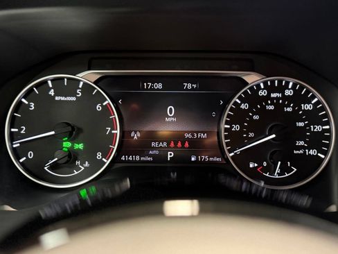 Used 2021 Nissan Rogue S AWD/4WD image 13