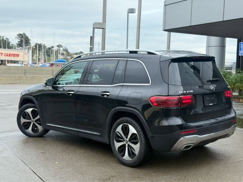 Used 2024 Mercedes-Benz GLB 250 4MATIC image 4