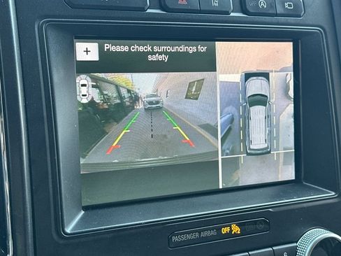 Used 2019 Ford Expedition Limited w/ Texas Edition Package RWD image 20
